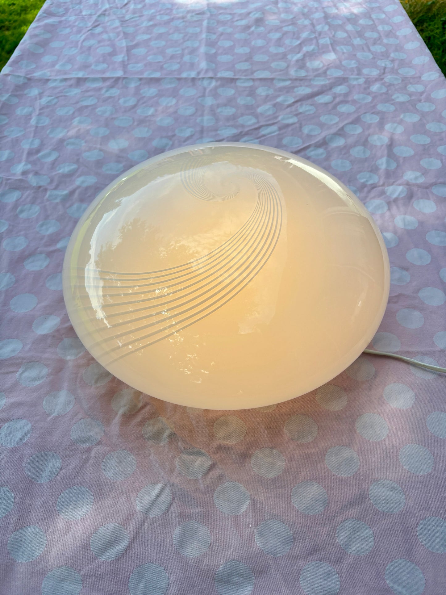 Vintage Murano plafond i hvid opalglas med sirligt hvidt swirl 40 cm