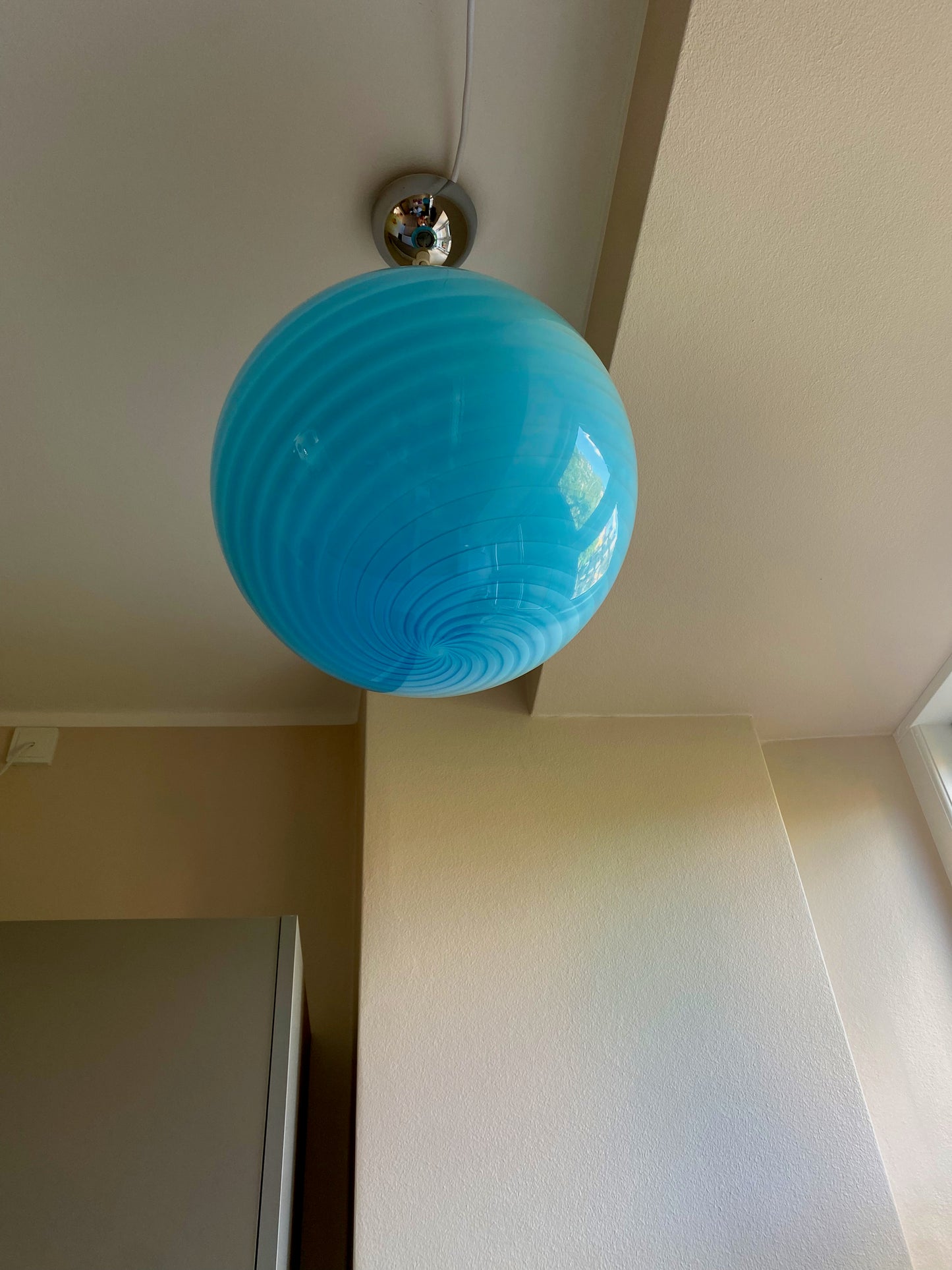 Lyseblå Murano loftslampe i swirl rigadin 30 cm