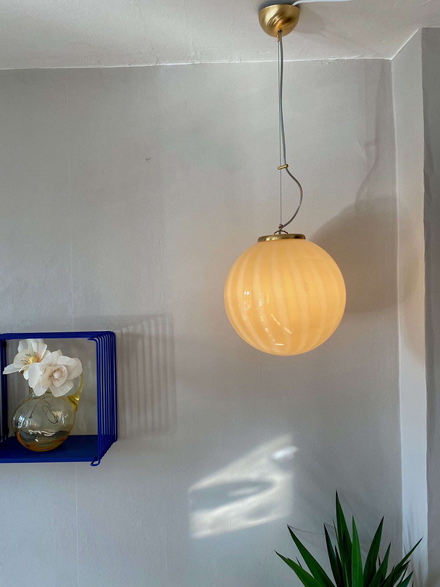 Murano loftslampe med beige vertikale striber i 30 cm