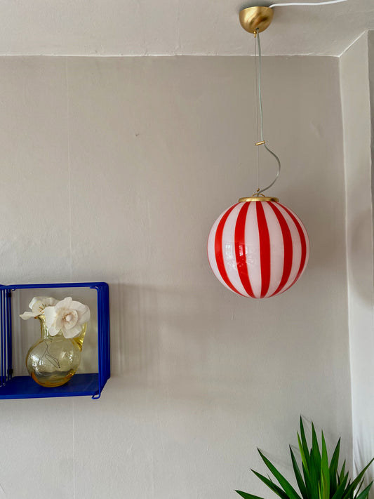 Murano loftslampe med røde vertikale striber i 30 cm