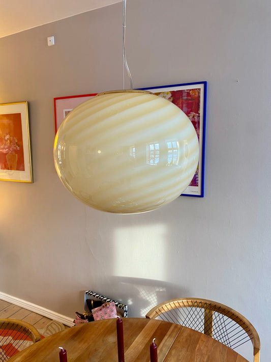 Oval Murano loftslampe i gul swirl rigadin 40 cm