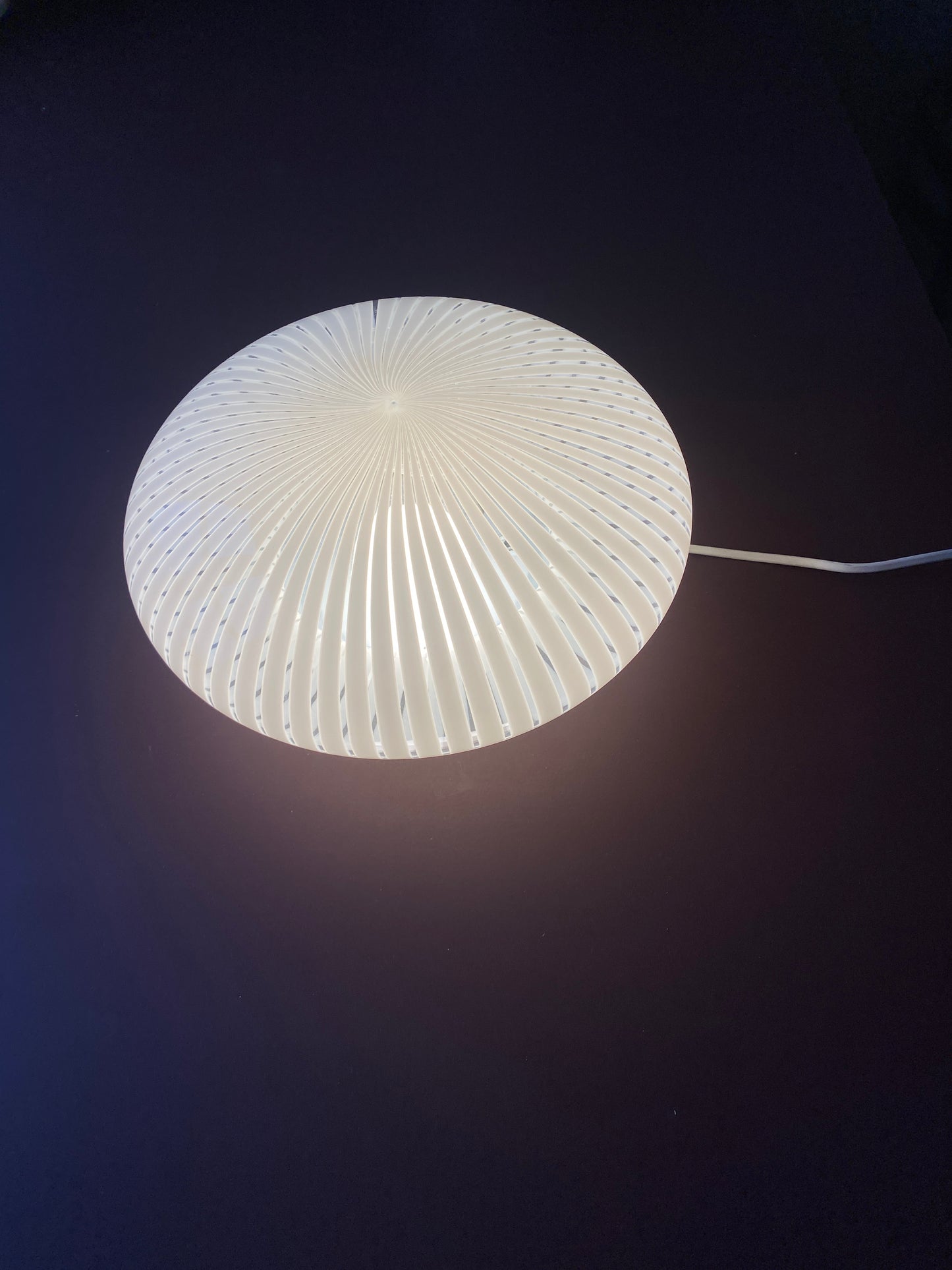 Vintage Murano plafond med hvid vertikalt filigrana 30 cm