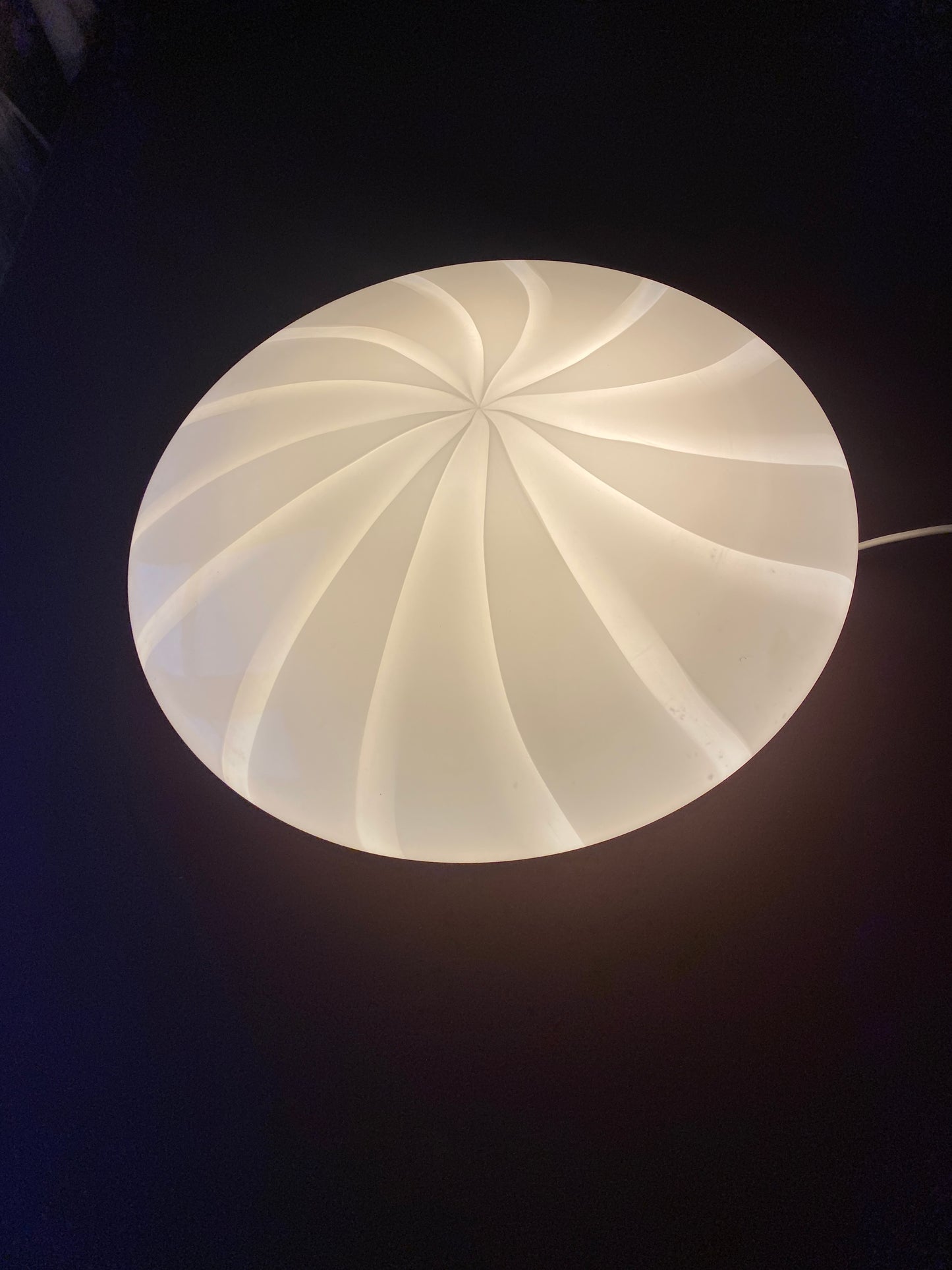 Vintage Murano plafond med hvid vertikalt filigrana 38 cm