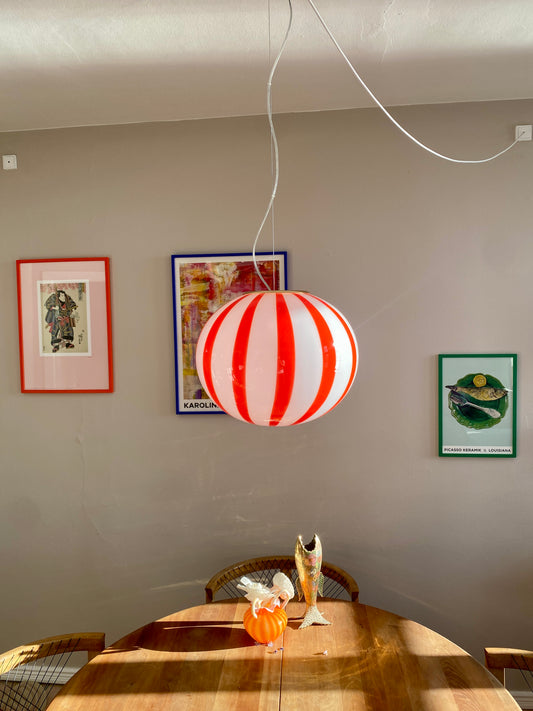Murano loftslampe med røde vertikale striber i 40 cm
