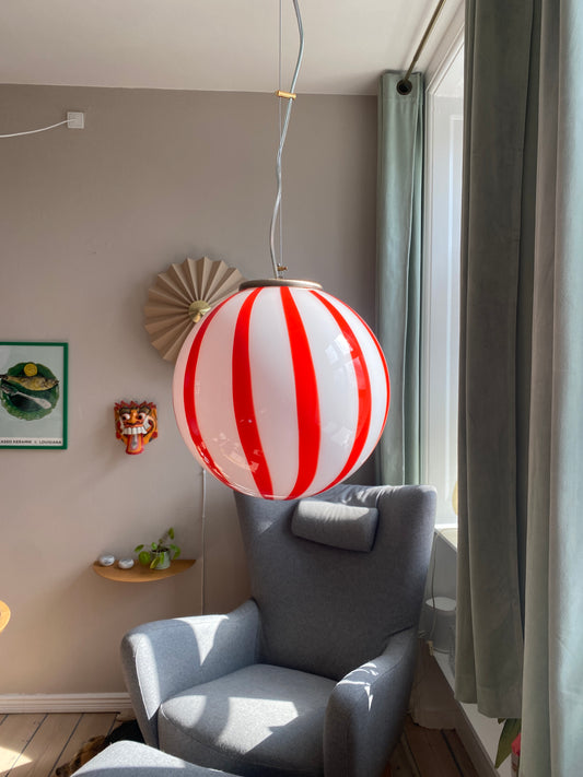 Murano loftslampe med røde vertikale striber i 30 cm