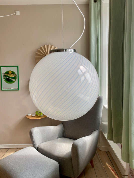 Vintage Murano loftslampe med hvid og blå glitter swirl 40 cm