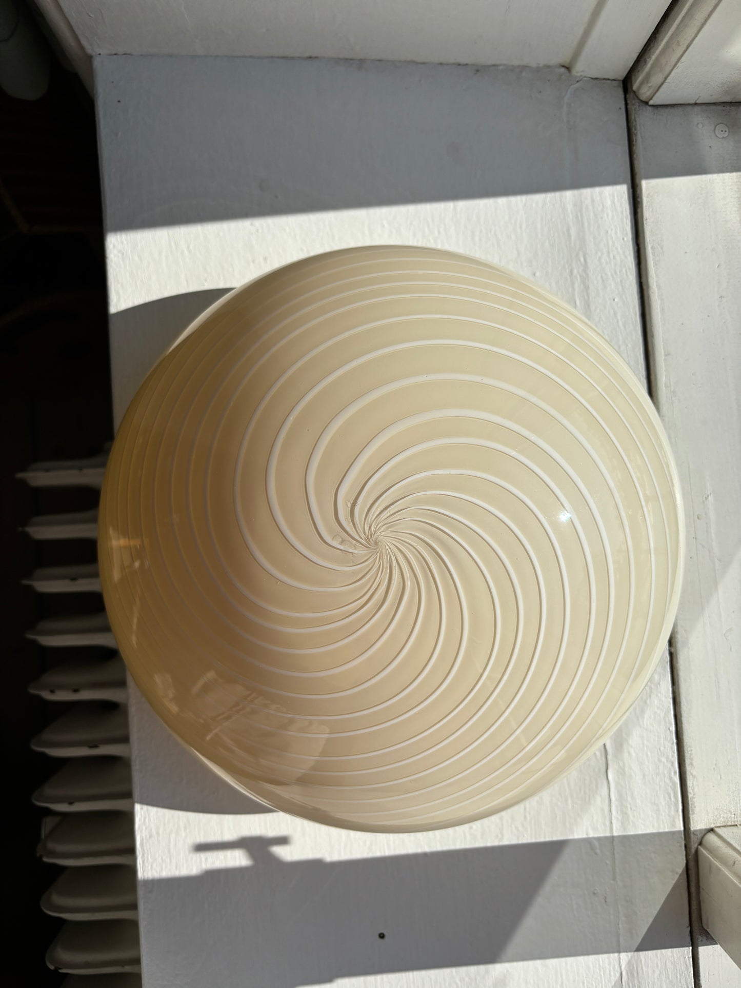Vintage Murano plafond i cremegul med hvid swirl 30 cm
