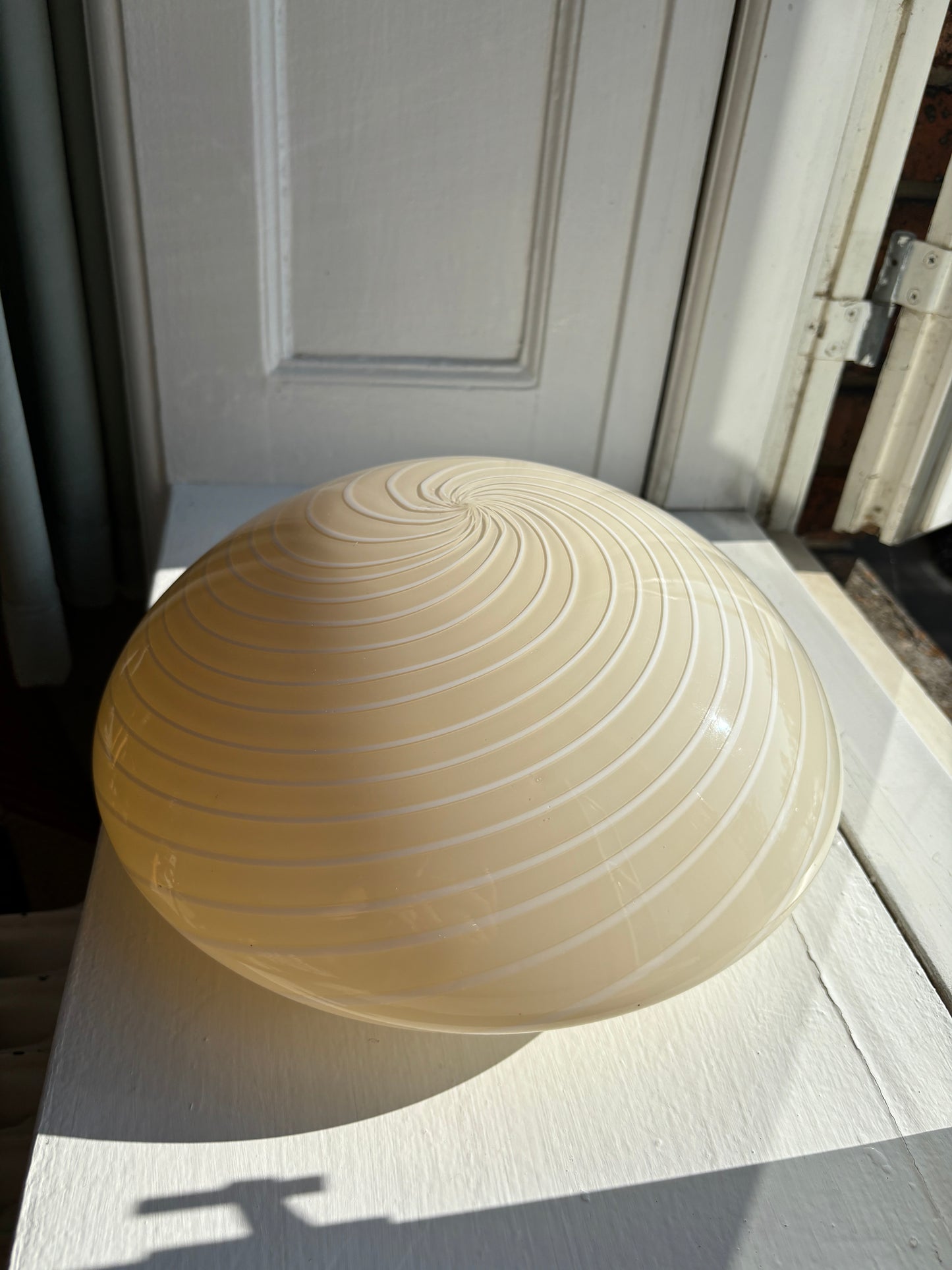 Vintage Murano plafond i cremegul med hvid swirl 30 cm