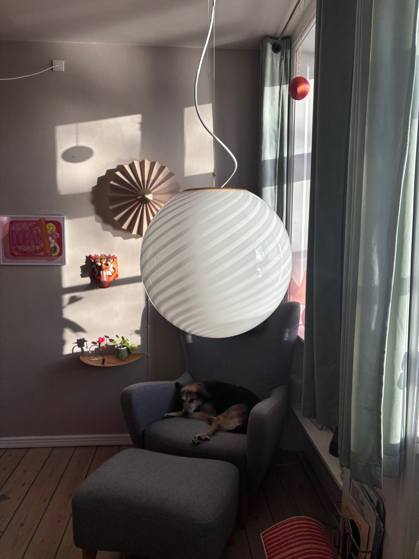 Vintage Murano pendel rund med hvidt swirl 40 cm