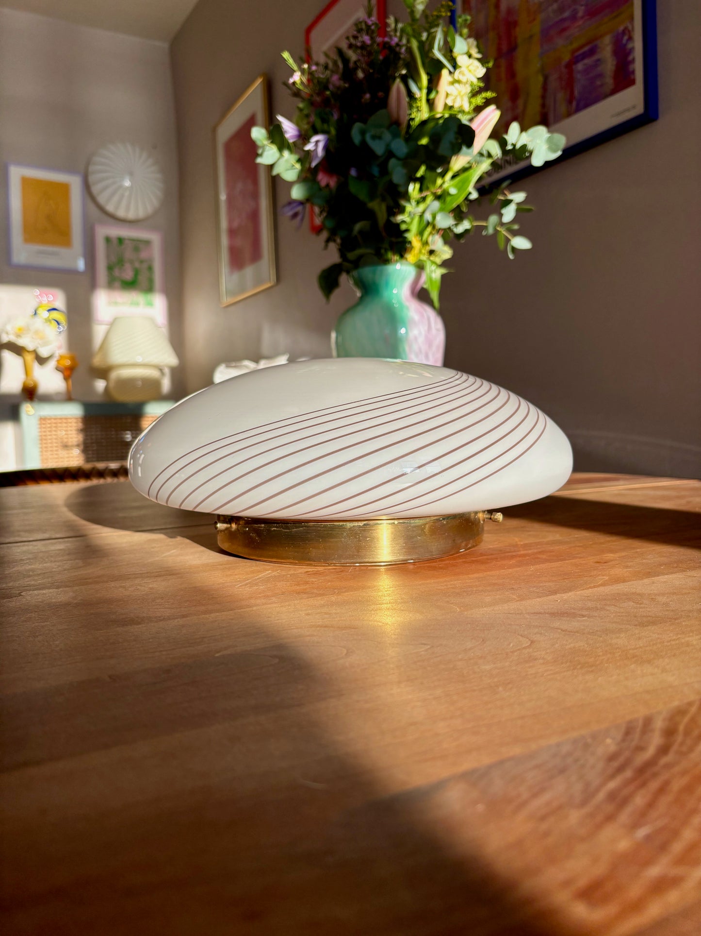 Vintage Murano plafond cremegul med rødbrunt swirl 30 cm