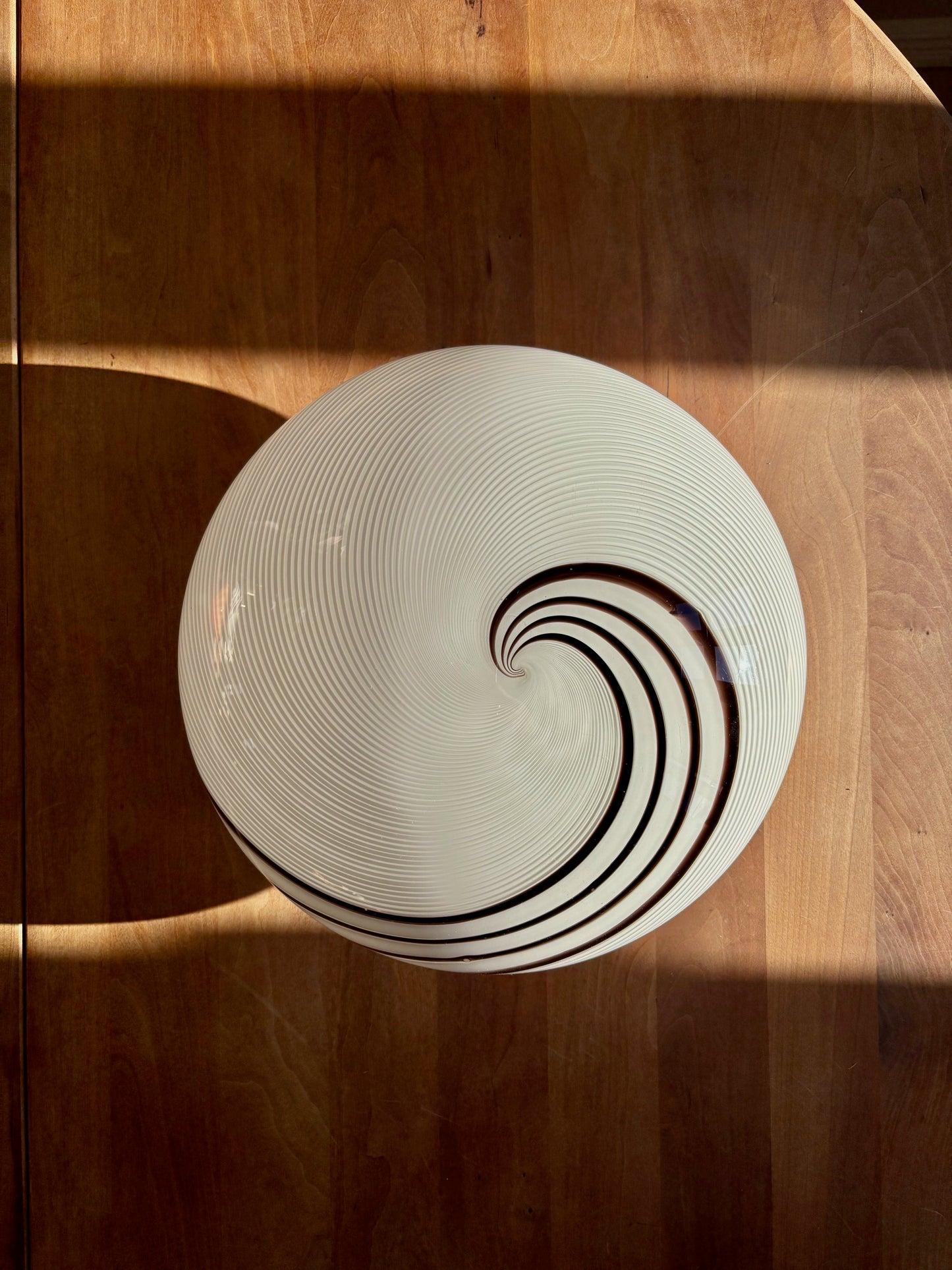 Vintage Murano plafond med hvid og brunt swirl 30 cm