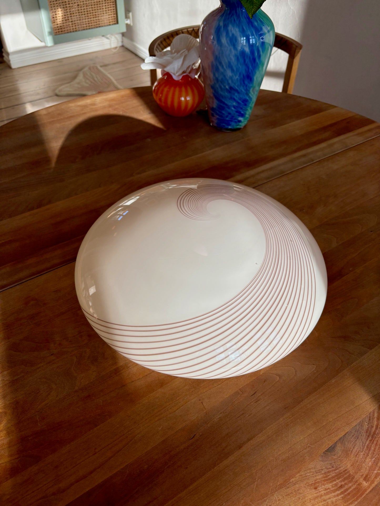 Vintage Murano plafond cremegul med rødbrunt swirl 38 cm