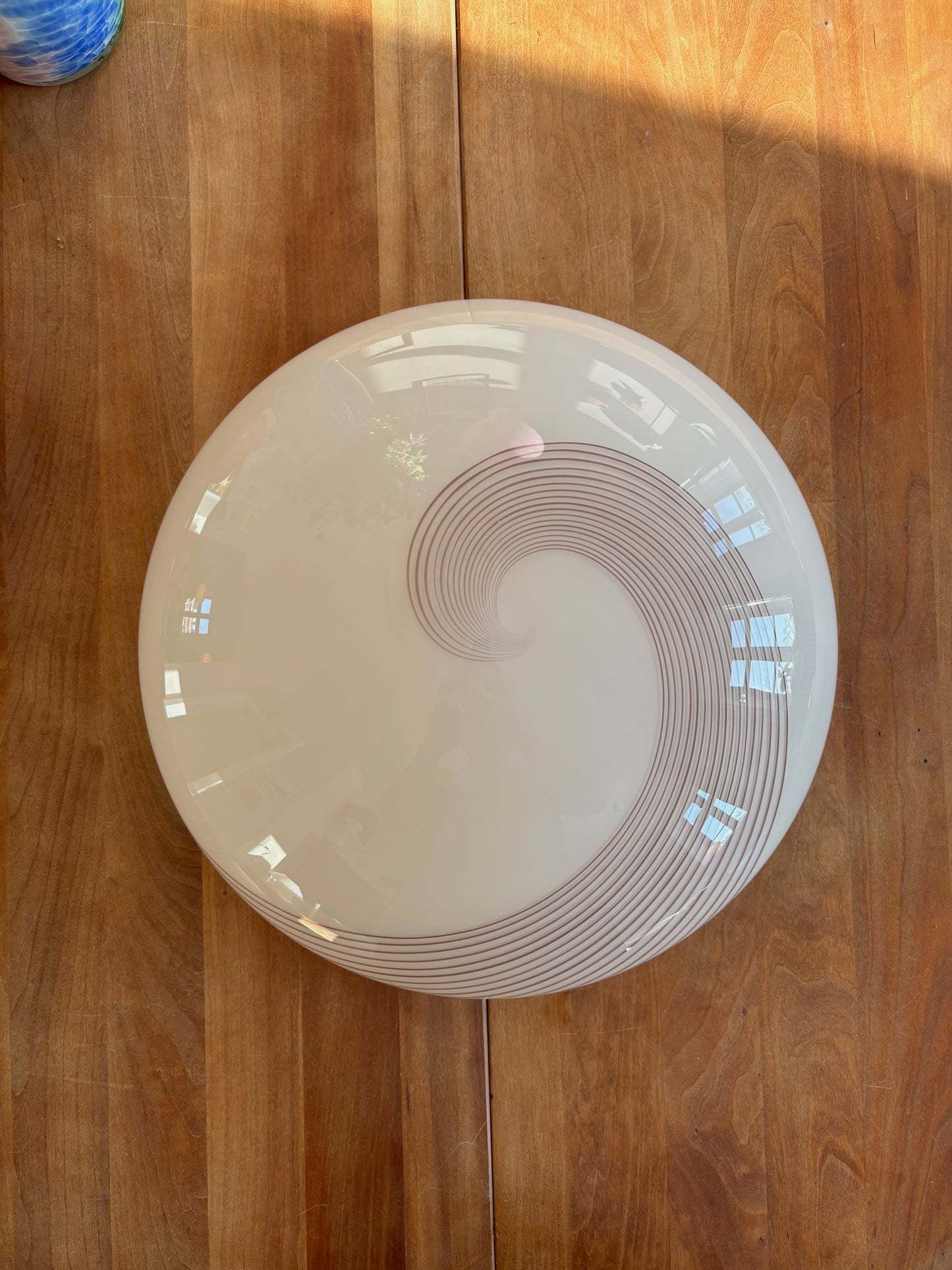 Vintage Murano plafond cremegul med rødbrunt swirl 38 cm