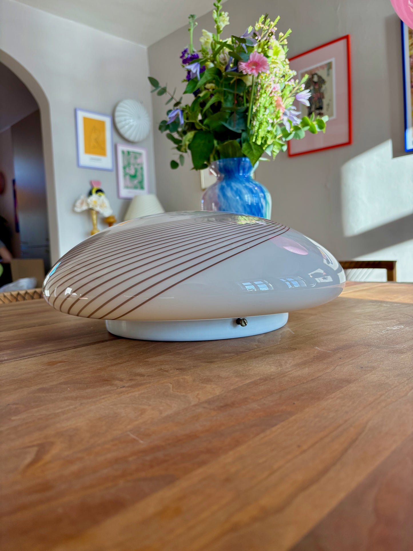 Vintage Murano plafond cremegul med rødbrunt swirl 38 cm