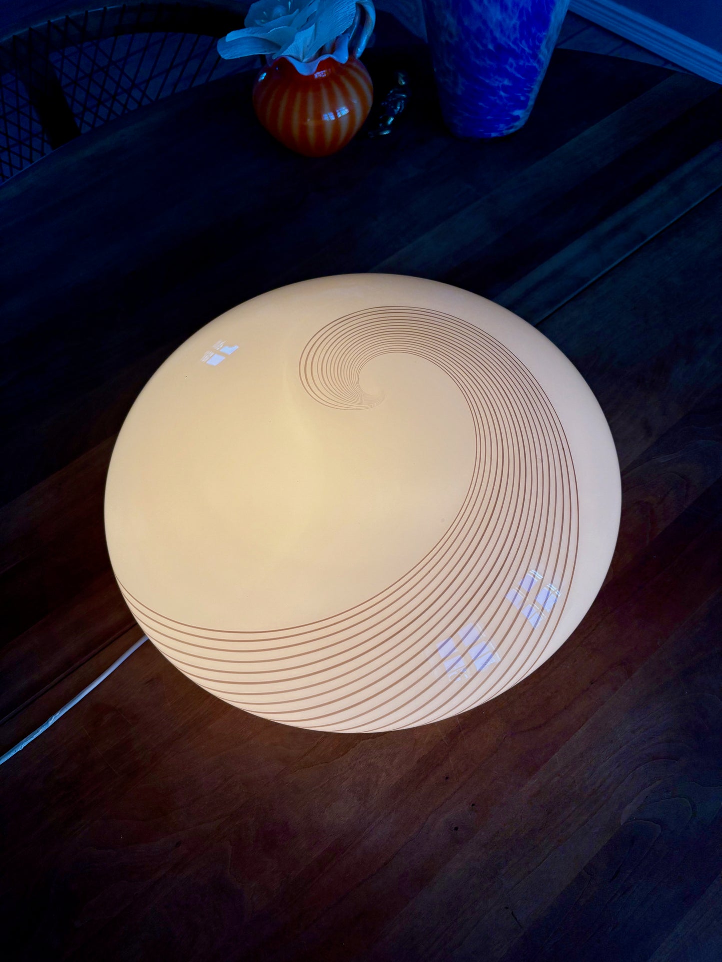 Vintage Murano plafond cremegul med rødbrunt swirl 38 cm