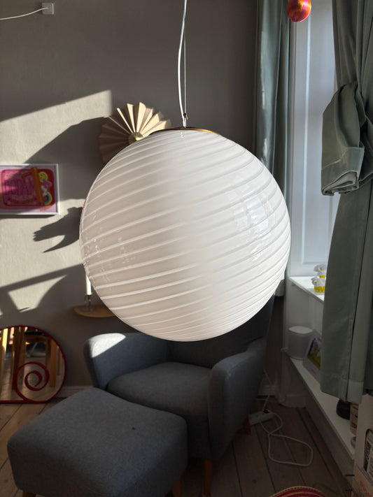 Vintage Murano pendel rund med hvidt swirl 40 cm