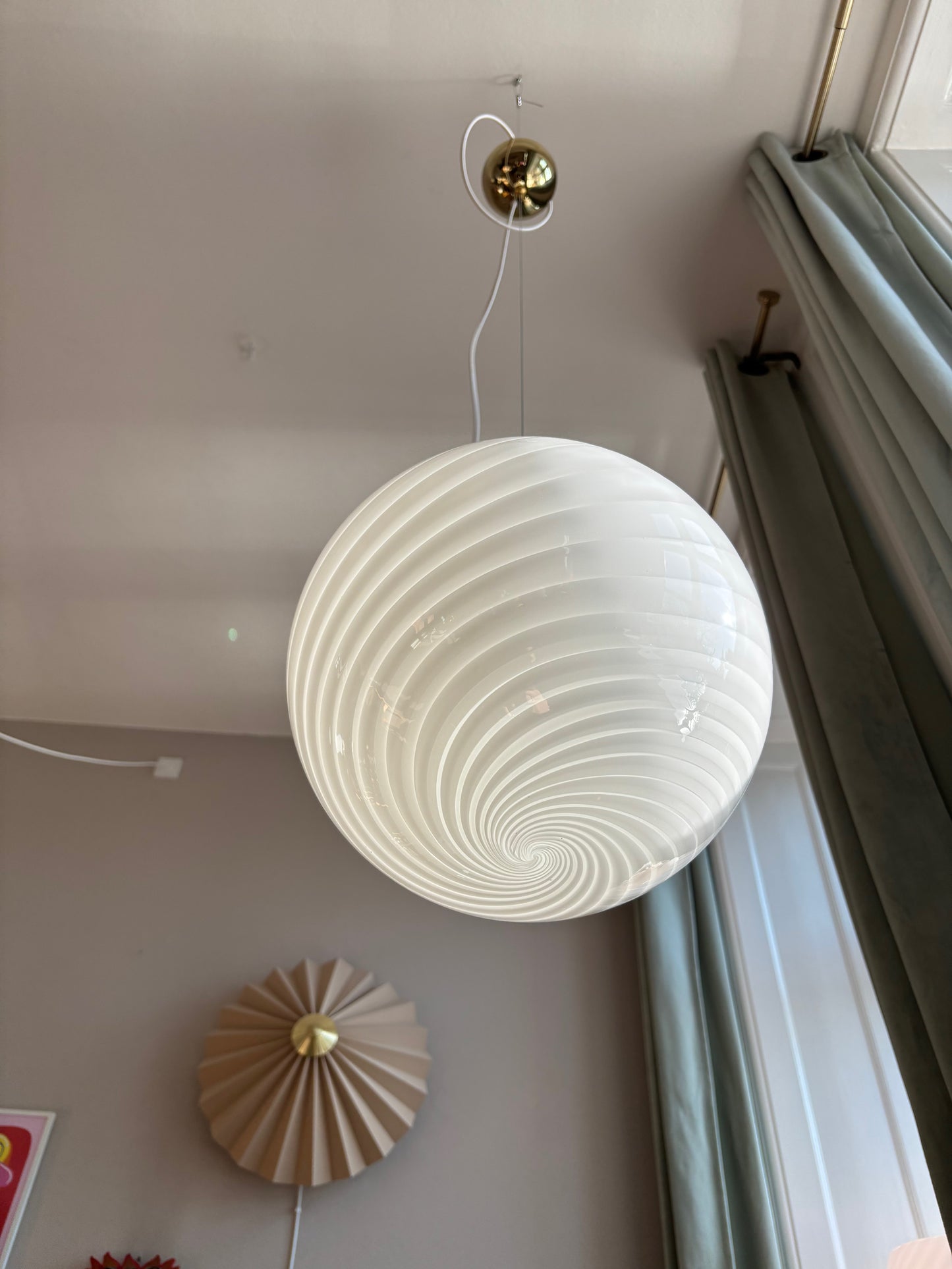 Vintage Murano pendel i hvid swirl 30 cm