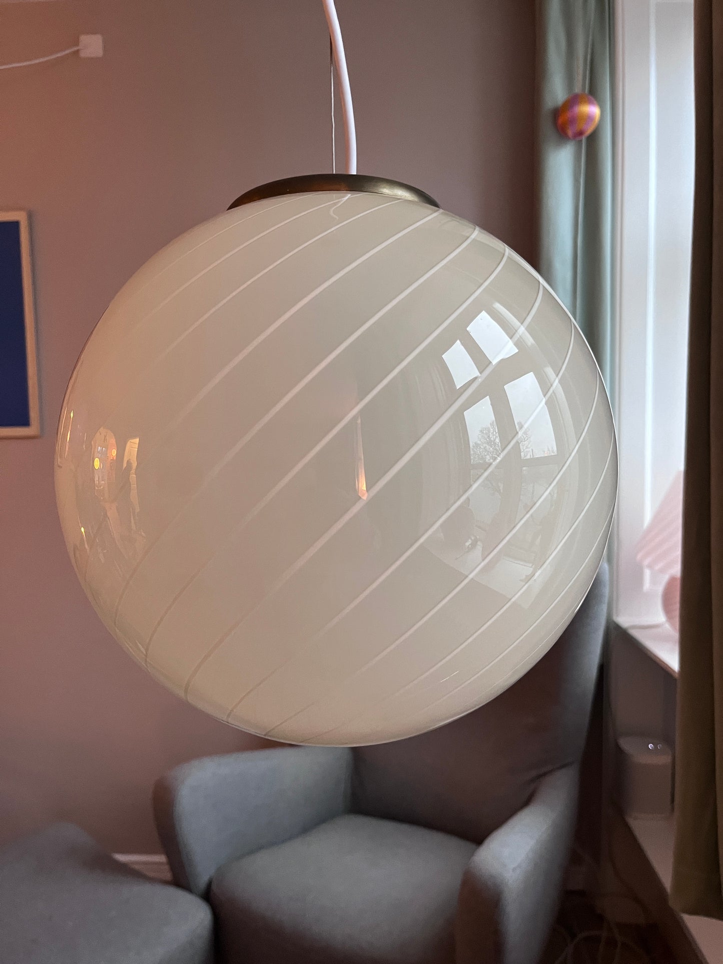 Vintage Murano loftslampe i cremegul med hvidt swirl 30 cm