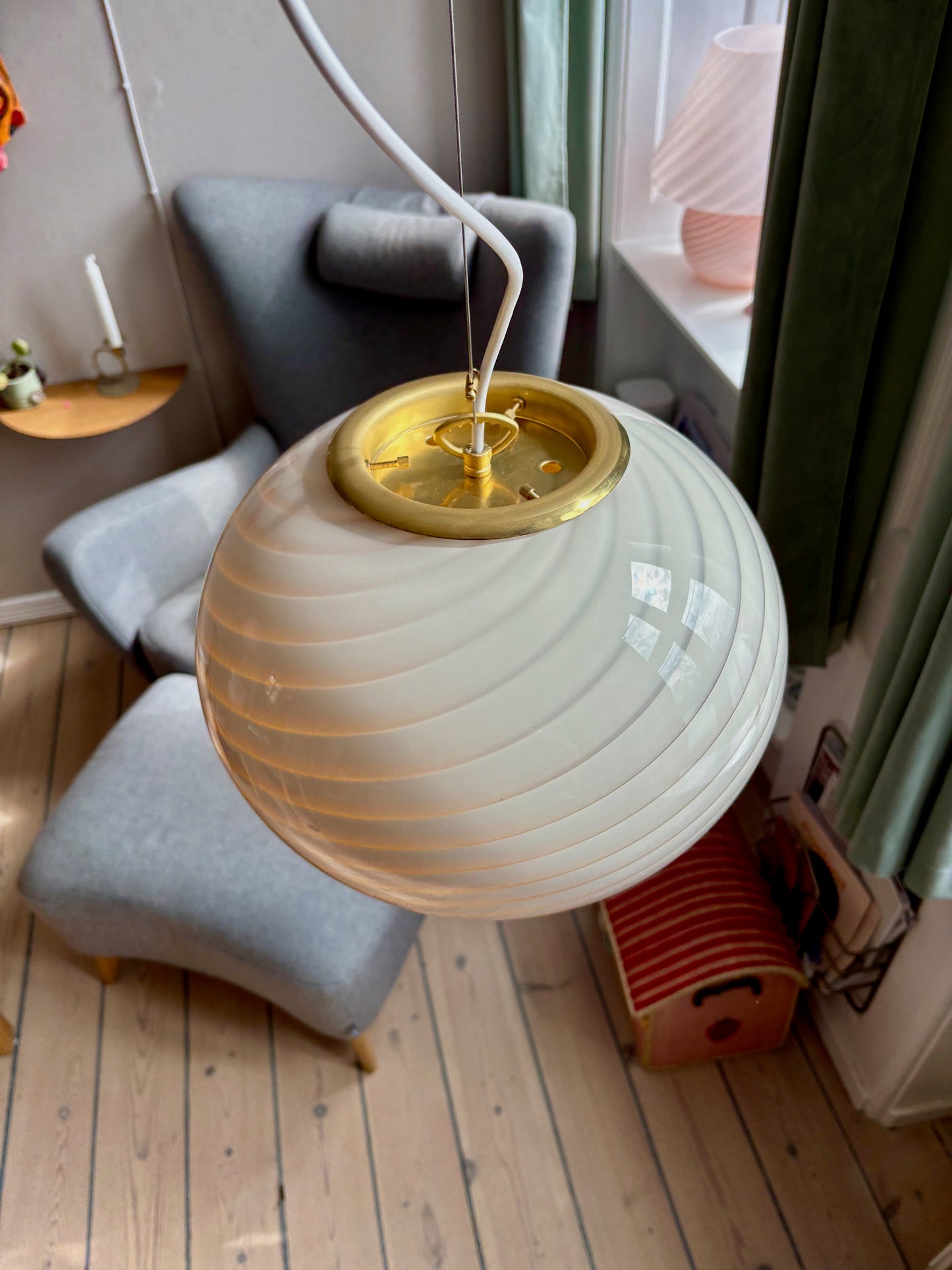 Oval Murano loftslampe i cremegul swirl 35 cm