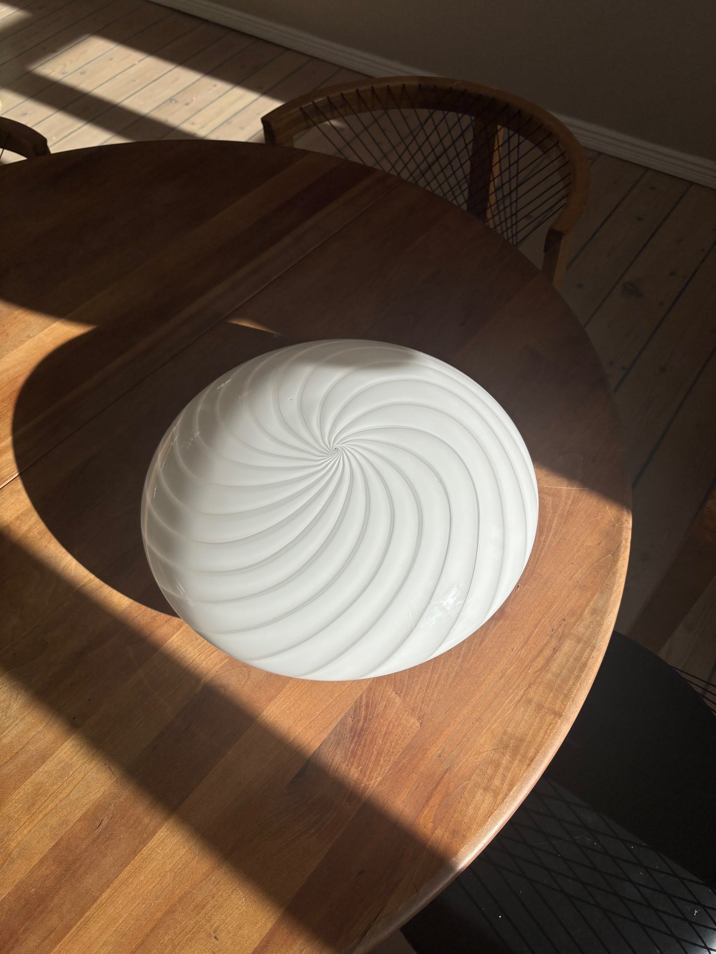Vintage Murano plafond hvidt swirl 36 cm med messing ophæng