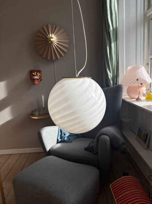 Vintage Murano pendel rund med hvidt swirl 25 cm