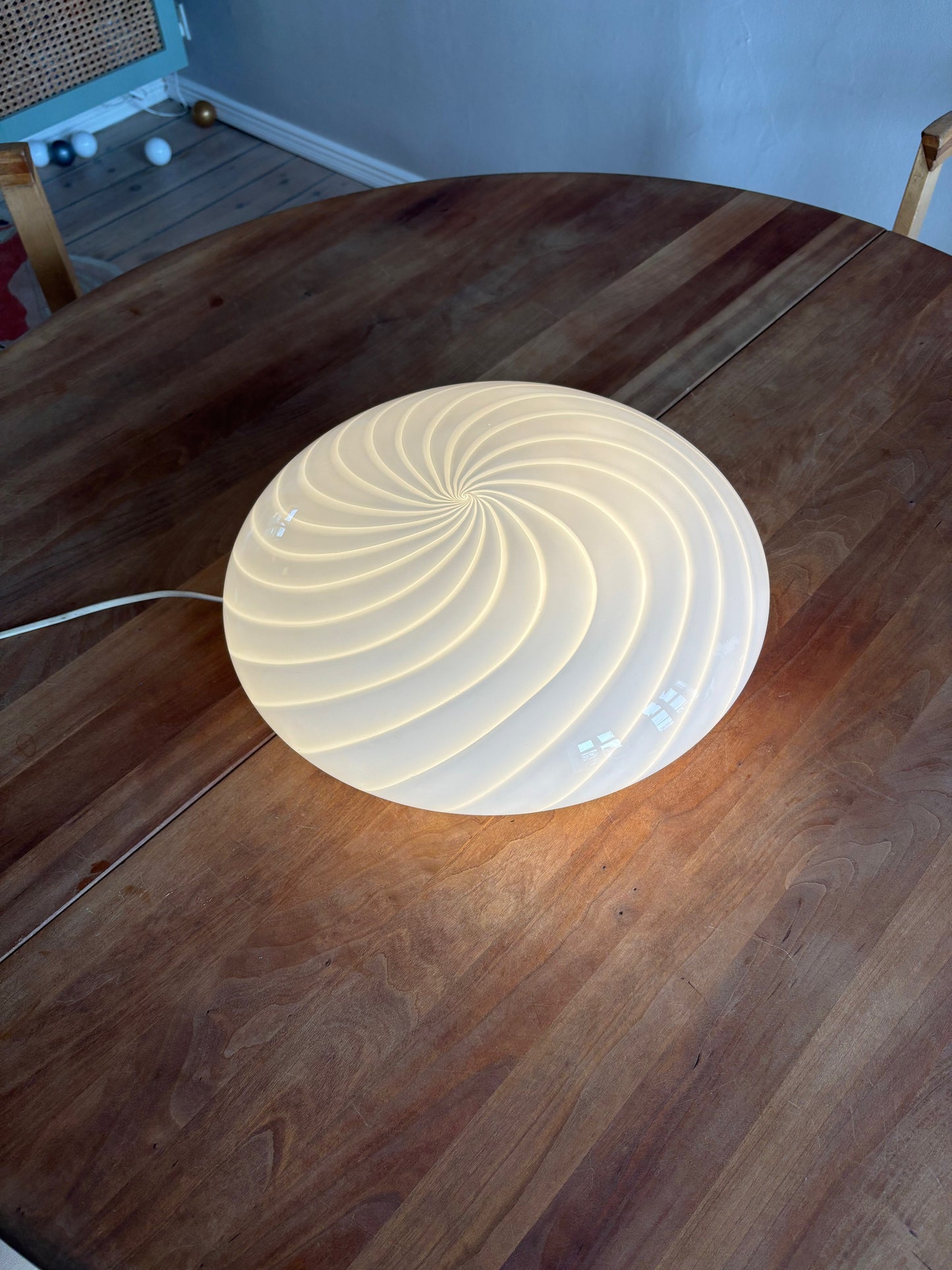 Vintage Murano plafond hvidt swirl 36 cm med messing ophæng