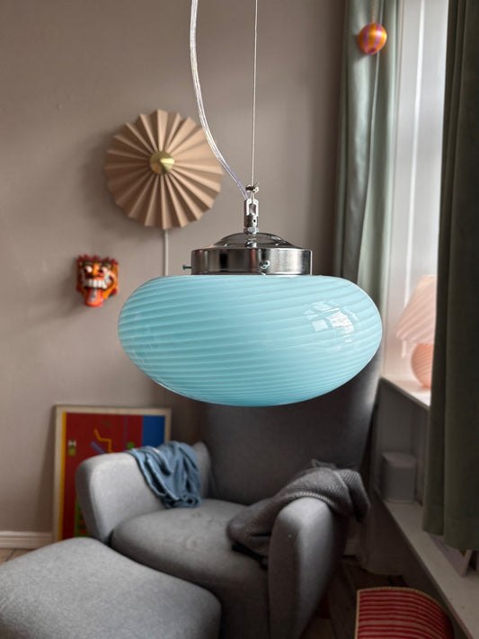 Vintage oval Murano pendel med blåt swirl 28 cm