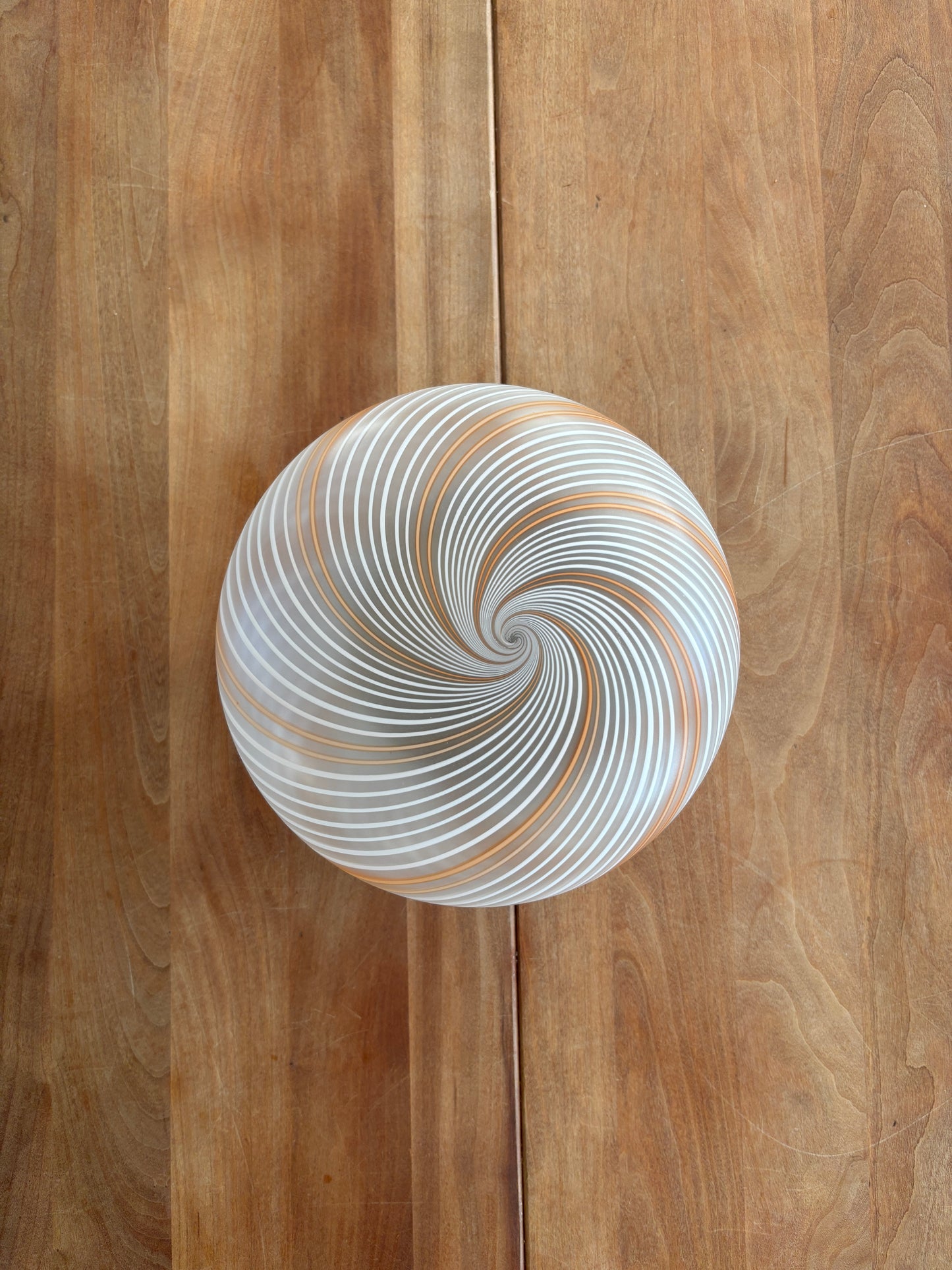 Vintage Murano plafond med hvidt og brunt swirl 23 cm