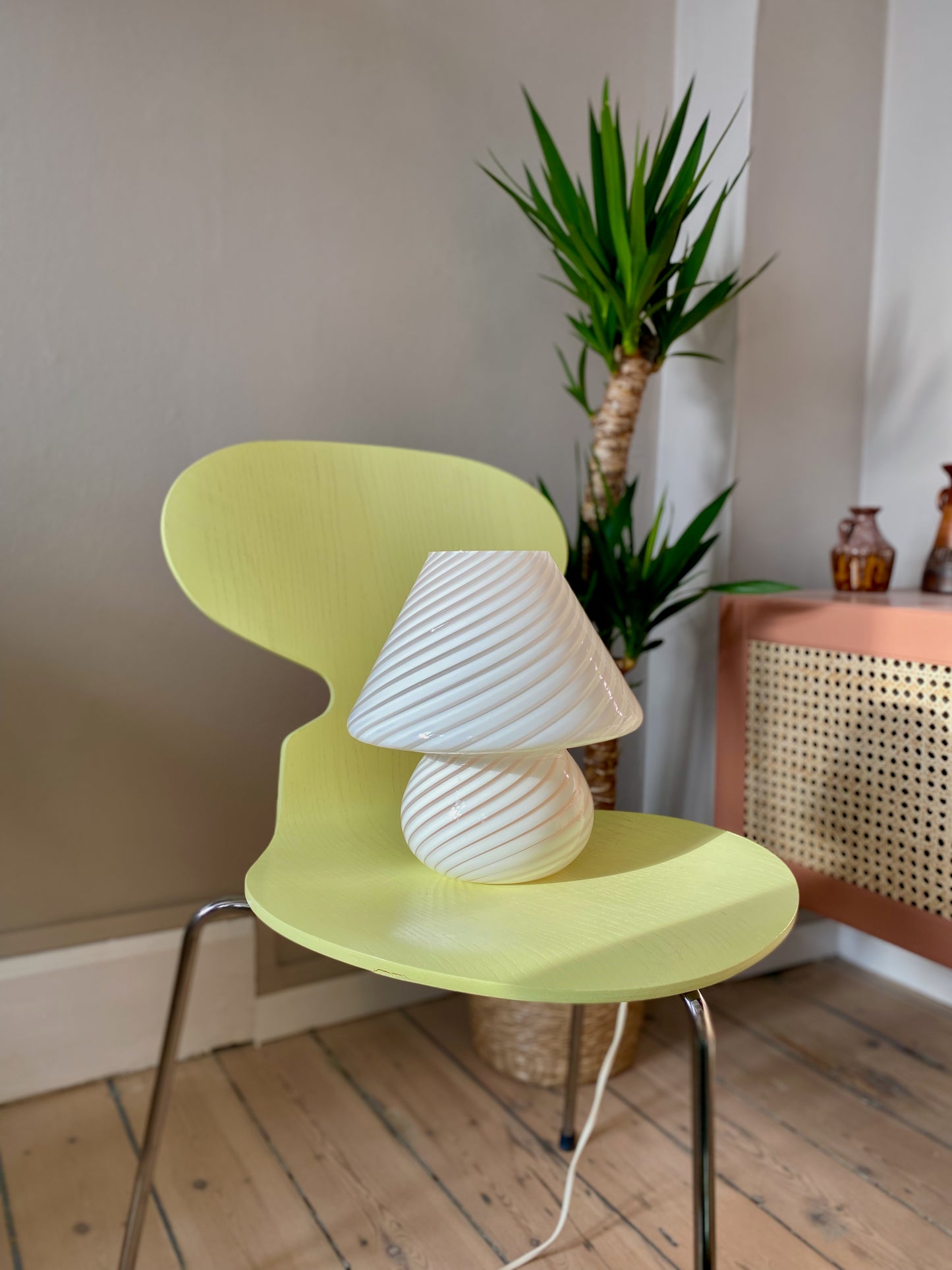 Vintage pastel pink Murano mushroom