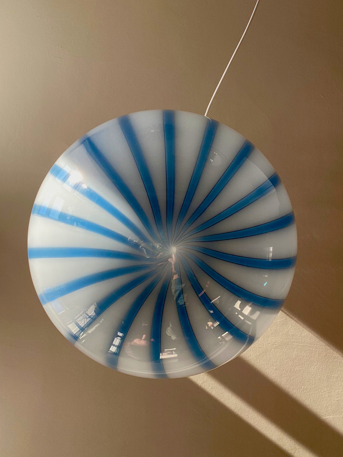 Murano loftslampe med blå vertikal rigadin 40 cm