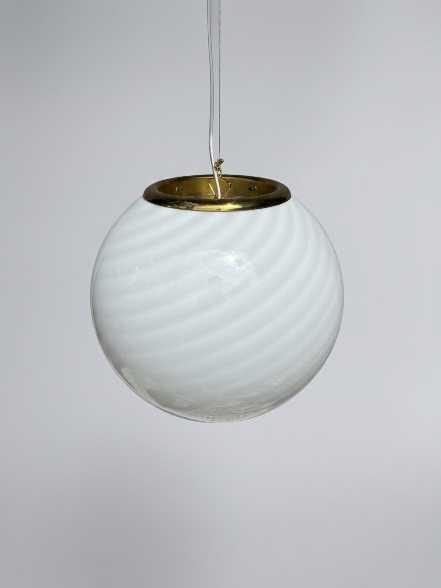 Vintage Murano pendel rundt med hvidt swirl 35 cm