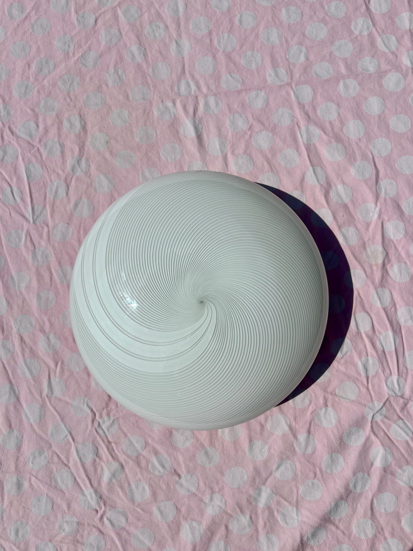 Vintage Murano plafond i hvid opalglas med sirligt hvidt swirl 40 cm