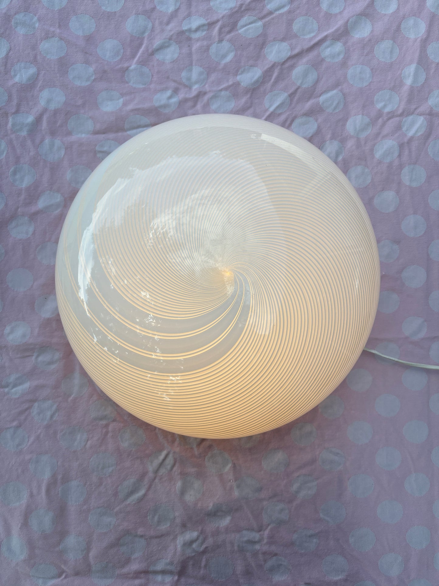Vintage Murano plafond i hvid opalglas med sirligt hvidt swirl 40 cm