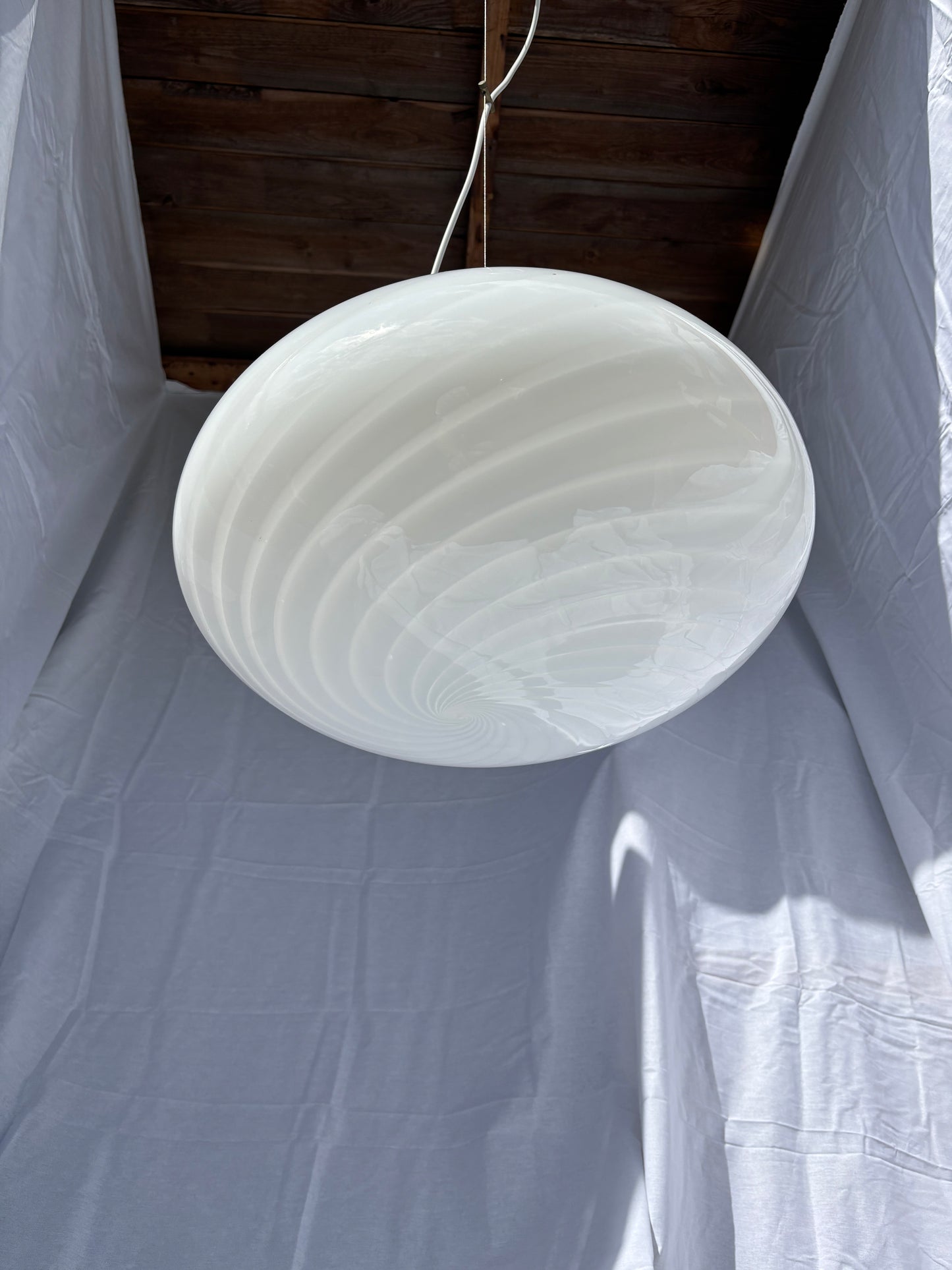 Vintage Murano pendel flad oval med hvid swirl 40 cm
