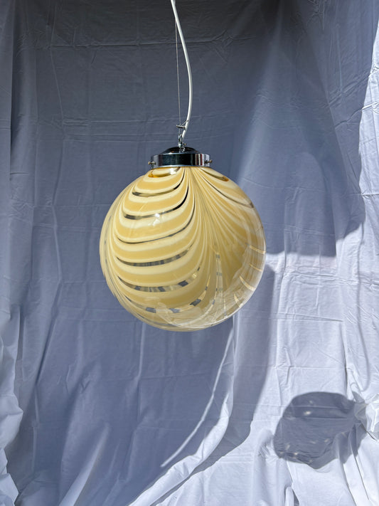 Vintage Murano pendel gult og hvidt mønster 35 cm