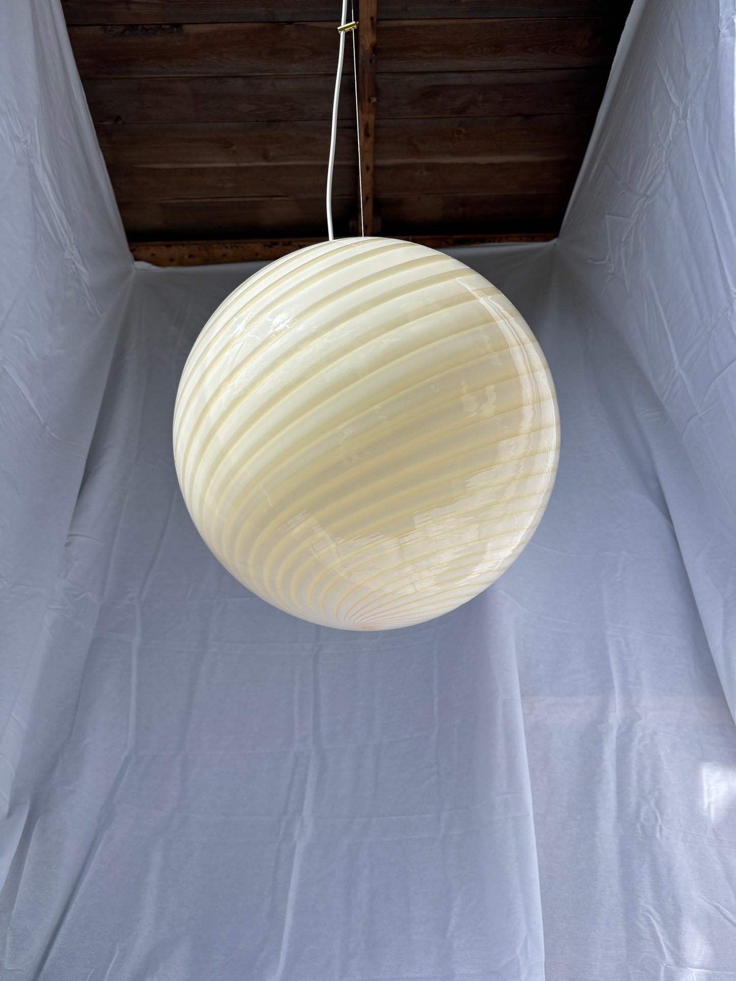 Sjælden vintage Murano pendel i gult og hvidt swirl 40 cm