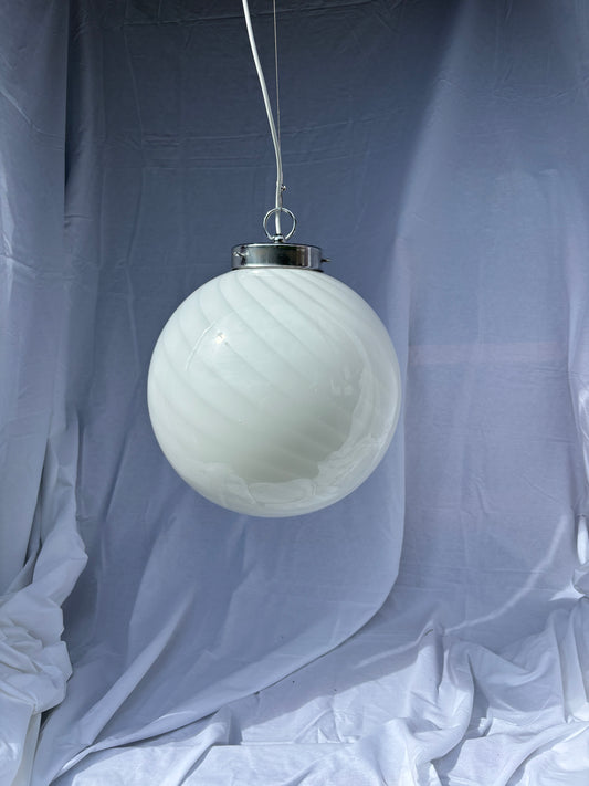Vintage Murano pendel rund med hvidt swirl 35 cm