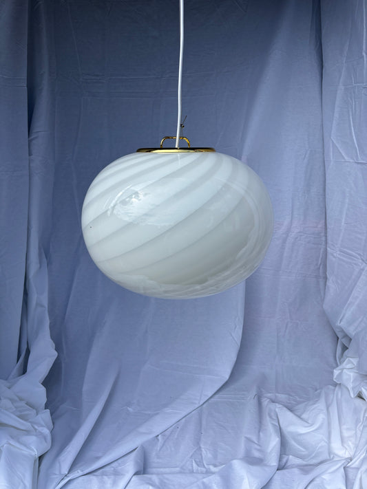 Vintage Murano pendel oval med hvid swirl 43 cm