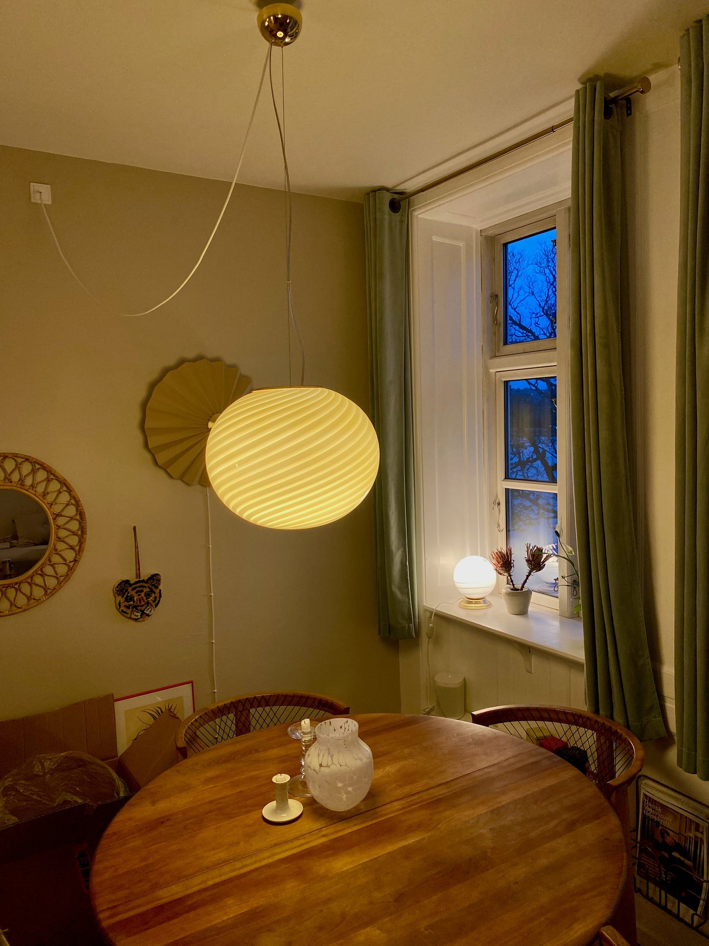 Oval Murano loftslampe i solgul swirl rigadin 40 cm