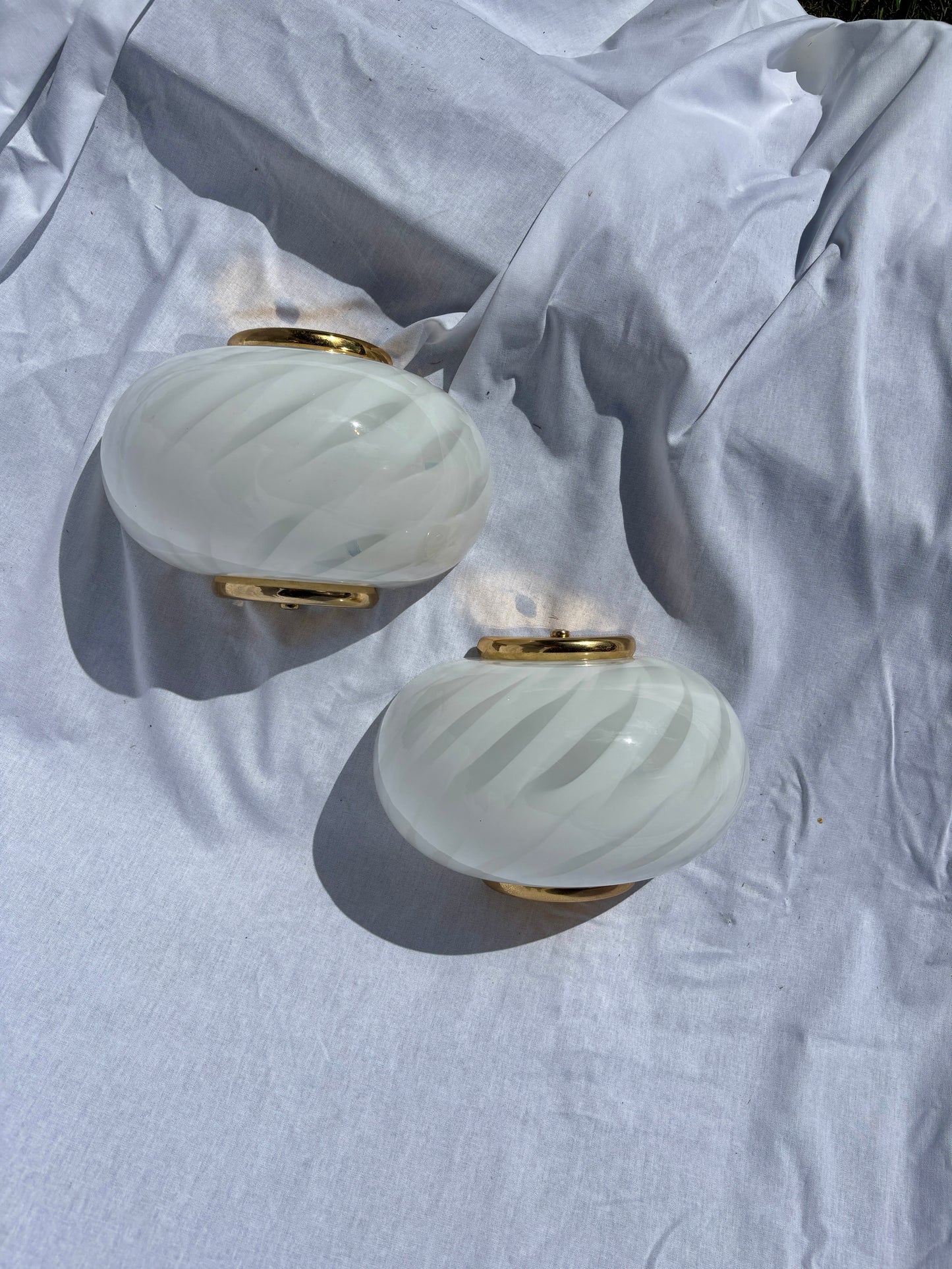 Vintage Murano muslinge væglampe i hvidt swirl mønster