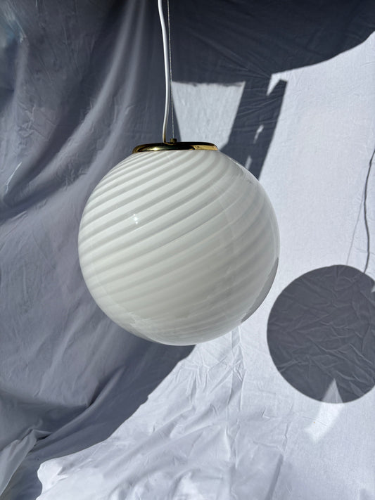 Vintage Murano pendel med hvid swirl 40 cm