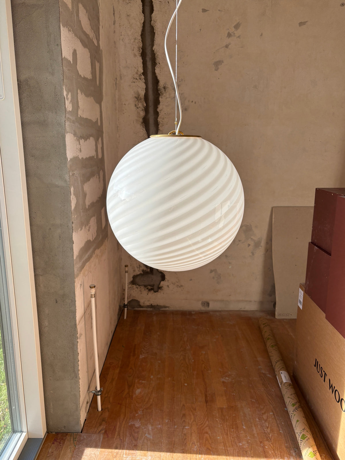 Vintage Murano pendel med hvid swirl 40 cm