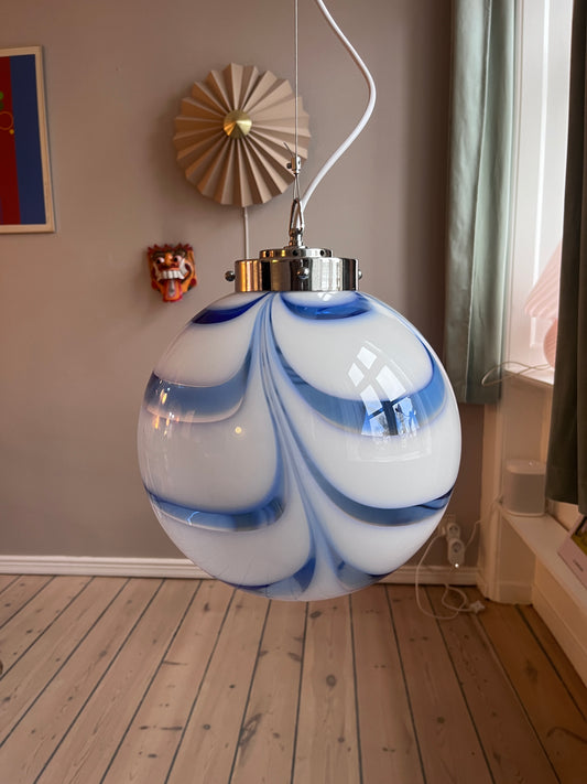 Vintage Murano pendel blåt og hvidt mønster 30 cm