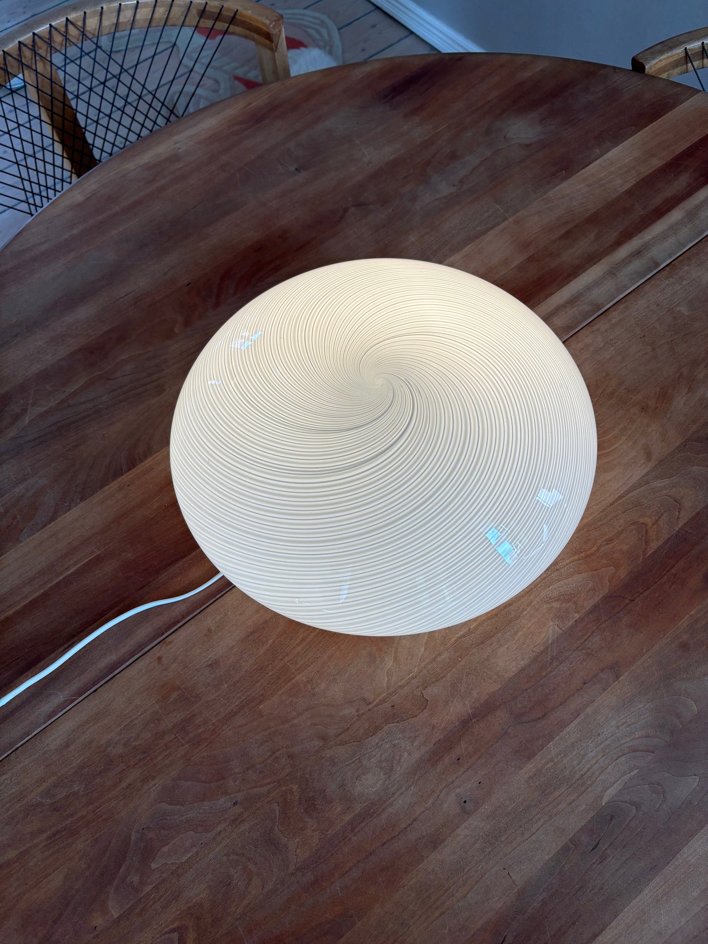 Vintage Murano plafond hvidt og mørkt swirl 38 cm