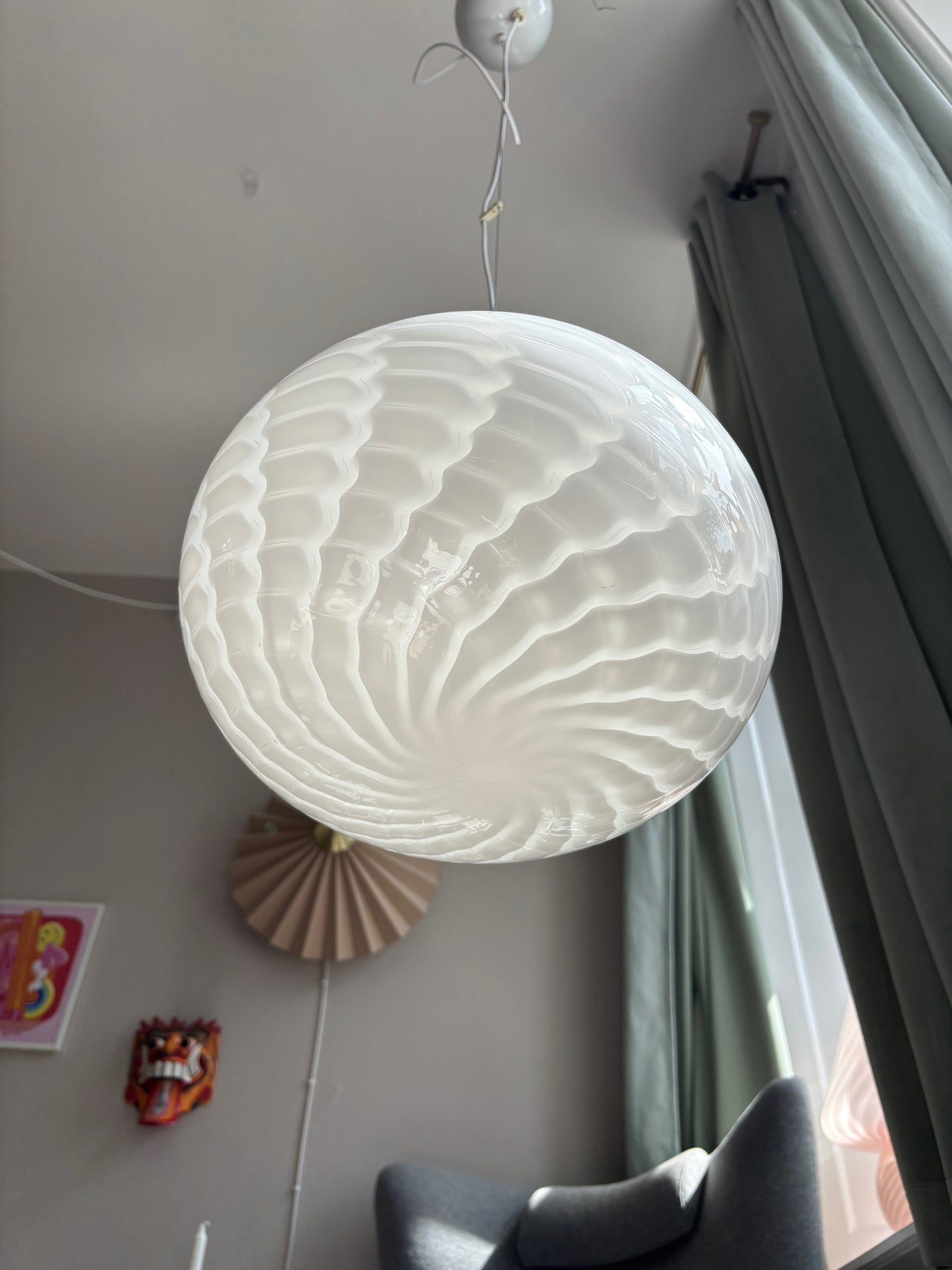 Vintage De Majo Murano loftslampe med peacock mønster ca 35 cm