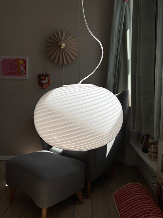 Vintage Murano De Majo pendel oval i hvid swirl 40 cm