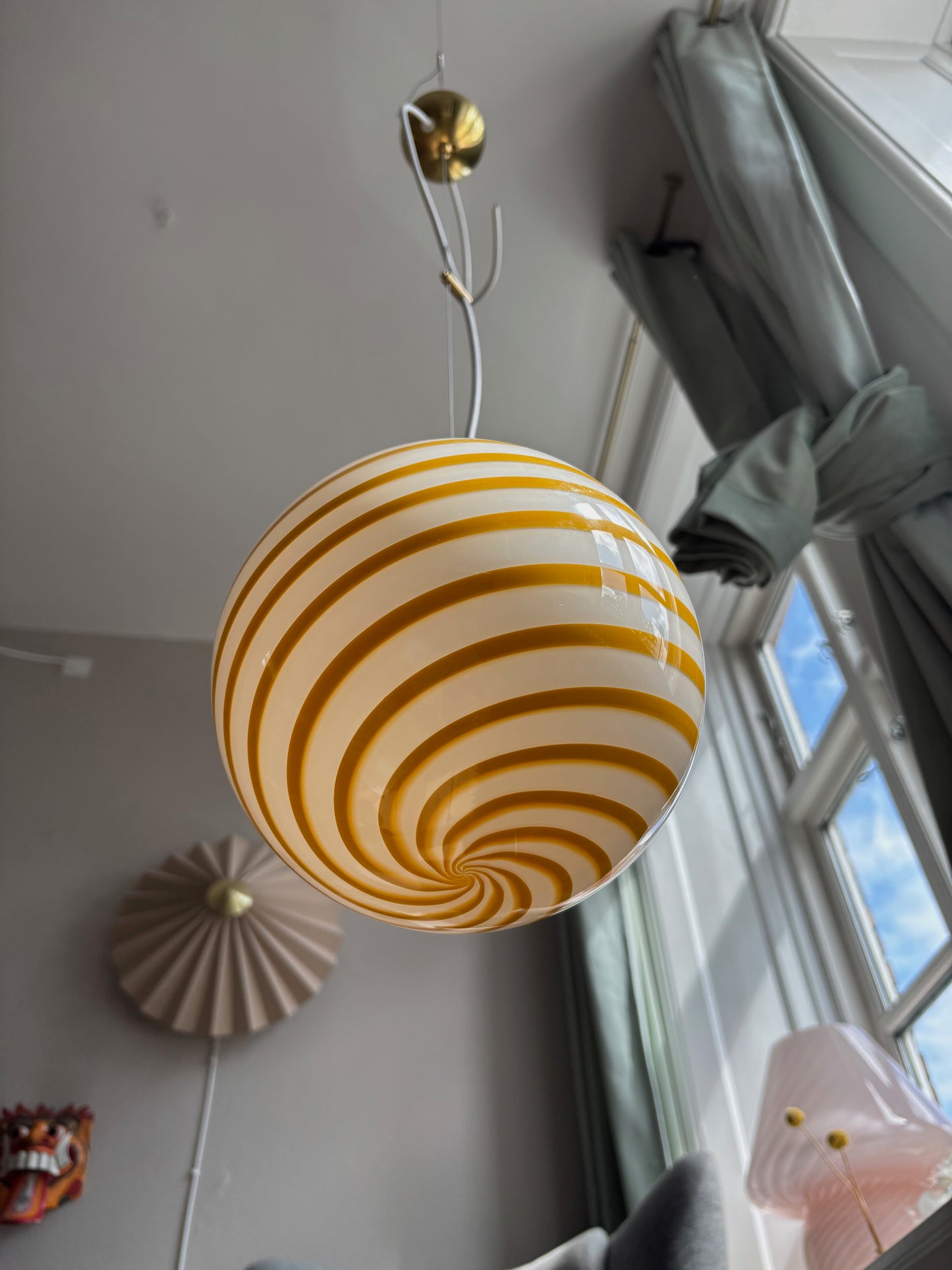 Gul candy swirl Murano pendel 20 cm