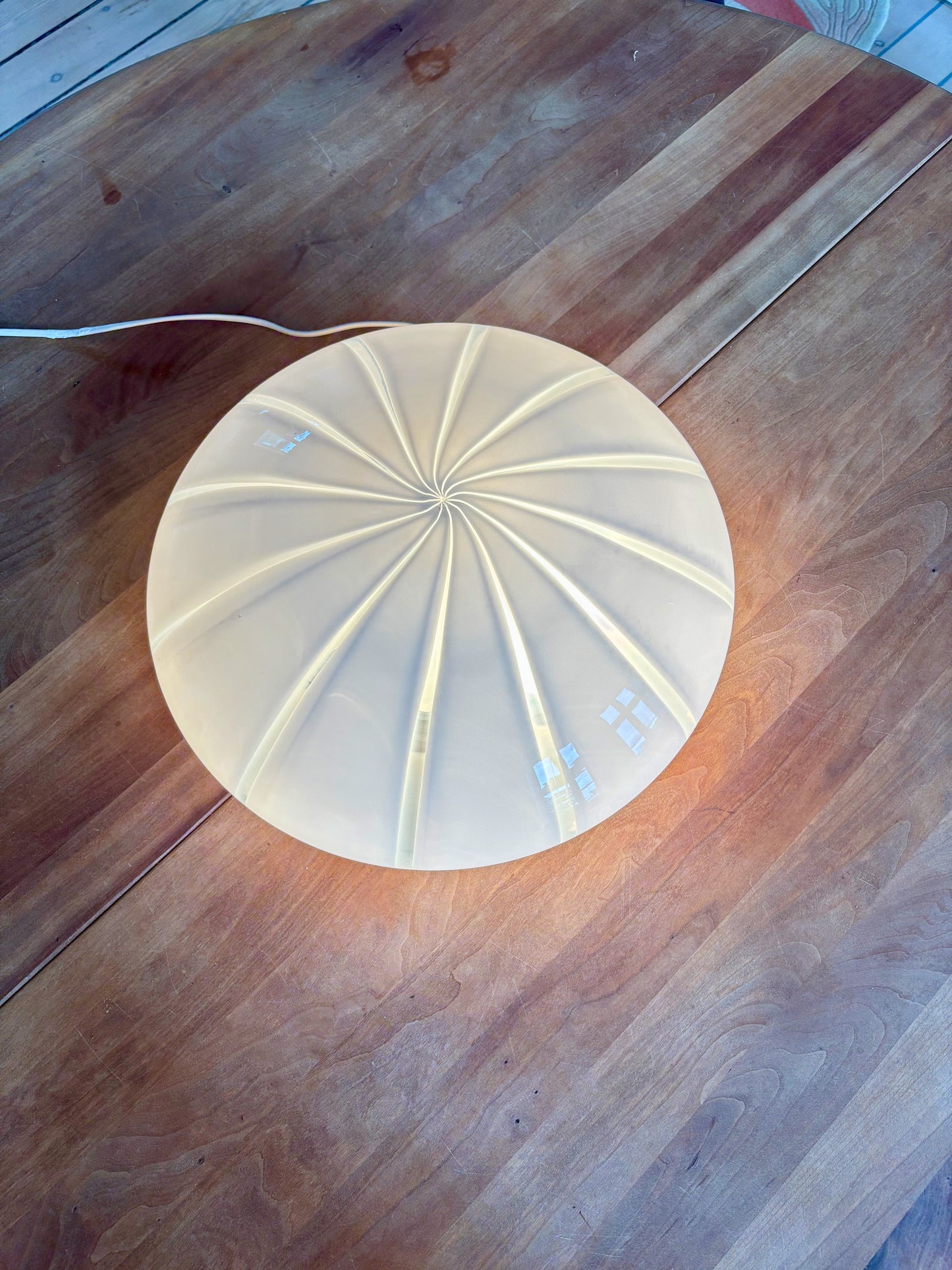 Vintage Murano plafond 37 cm hvid med vertikale striber