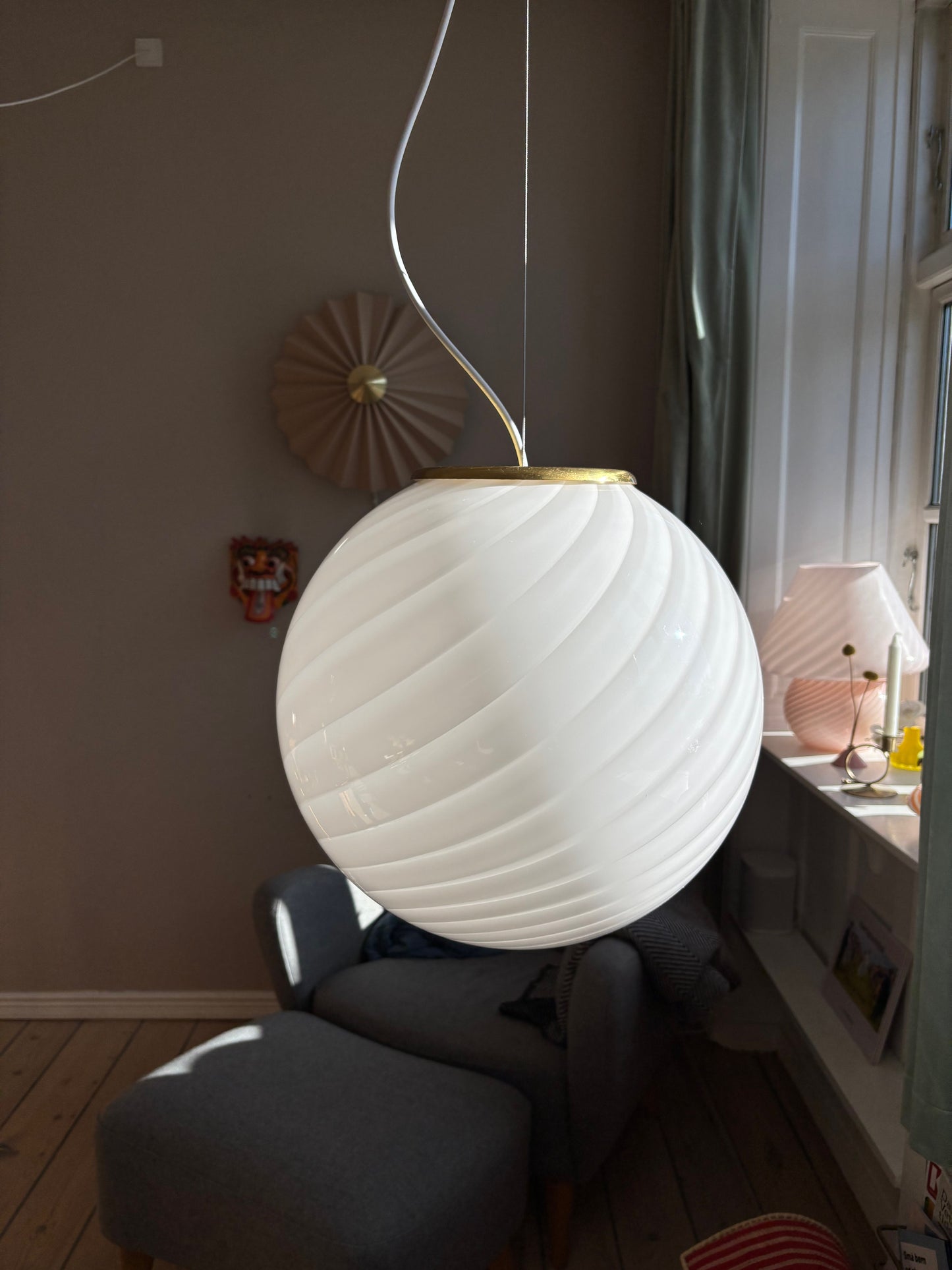 Vintage Murano pendel rund med hvidt swirl 40 cm