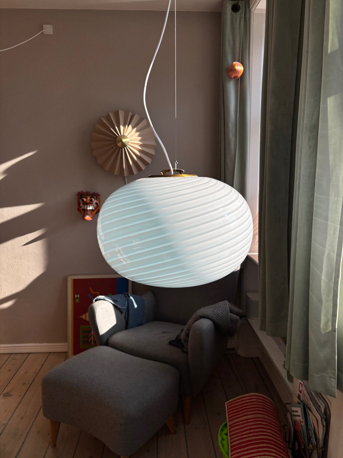 Kæmpe oval vintage Murano pendel i cloud blå swirl 47 cm